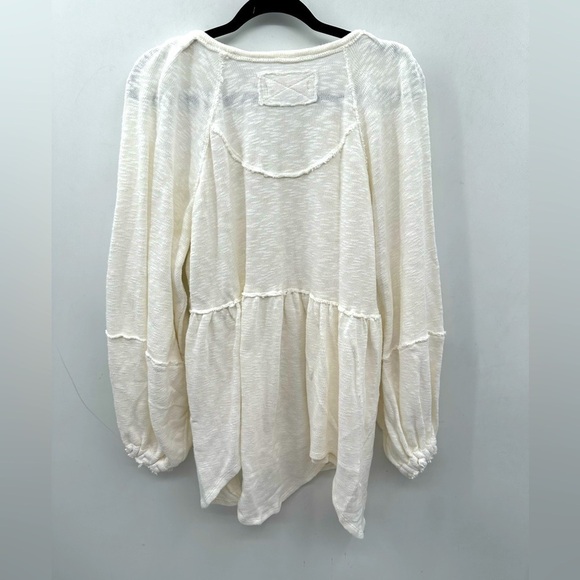 FREE PEOPLE SNOWBELL Babydoll cream boho milkmaid raglan sleeve oversd top NWOT - Picture 4 of 16